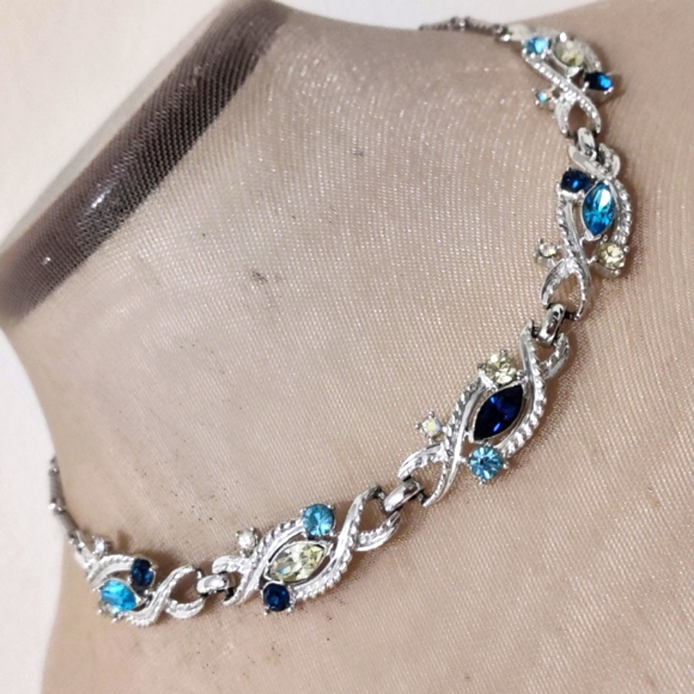 Vintage Coro Necklace w/Colorful Rhinestones Retro